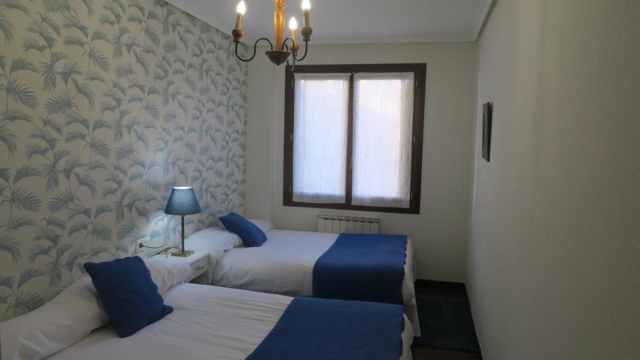 Apartamentos Palacio Azcarate Travesia Calvario Ezcaray Dış mekan fotoğraf